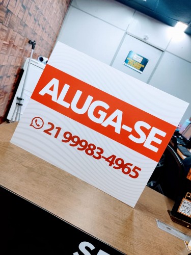 PLACA EM PS 2MM CORTE RETO ADESIVADA COM VINIL