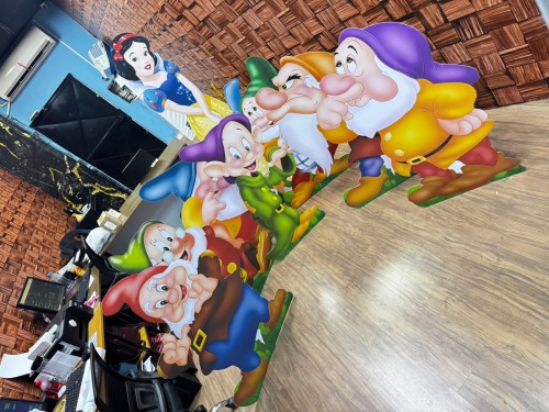 PLACA EM PS 1MM CORTE COMPLEXO ADESIVADA COM VINIL