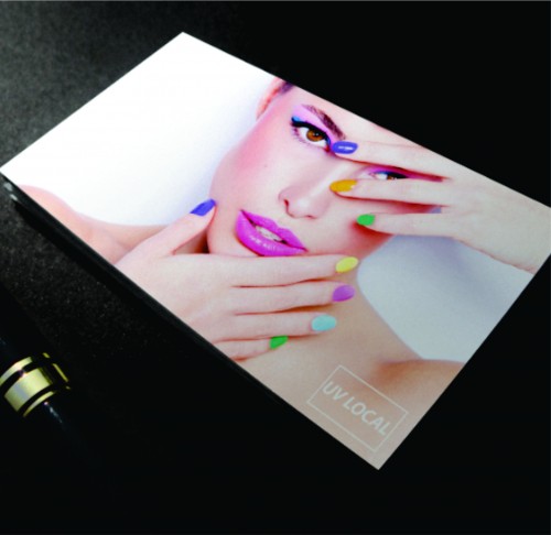 CARTÃO DE VISITA 300G 4/0 + LAMINAÇÃO FOSCA + UV LOCAL 1/1 